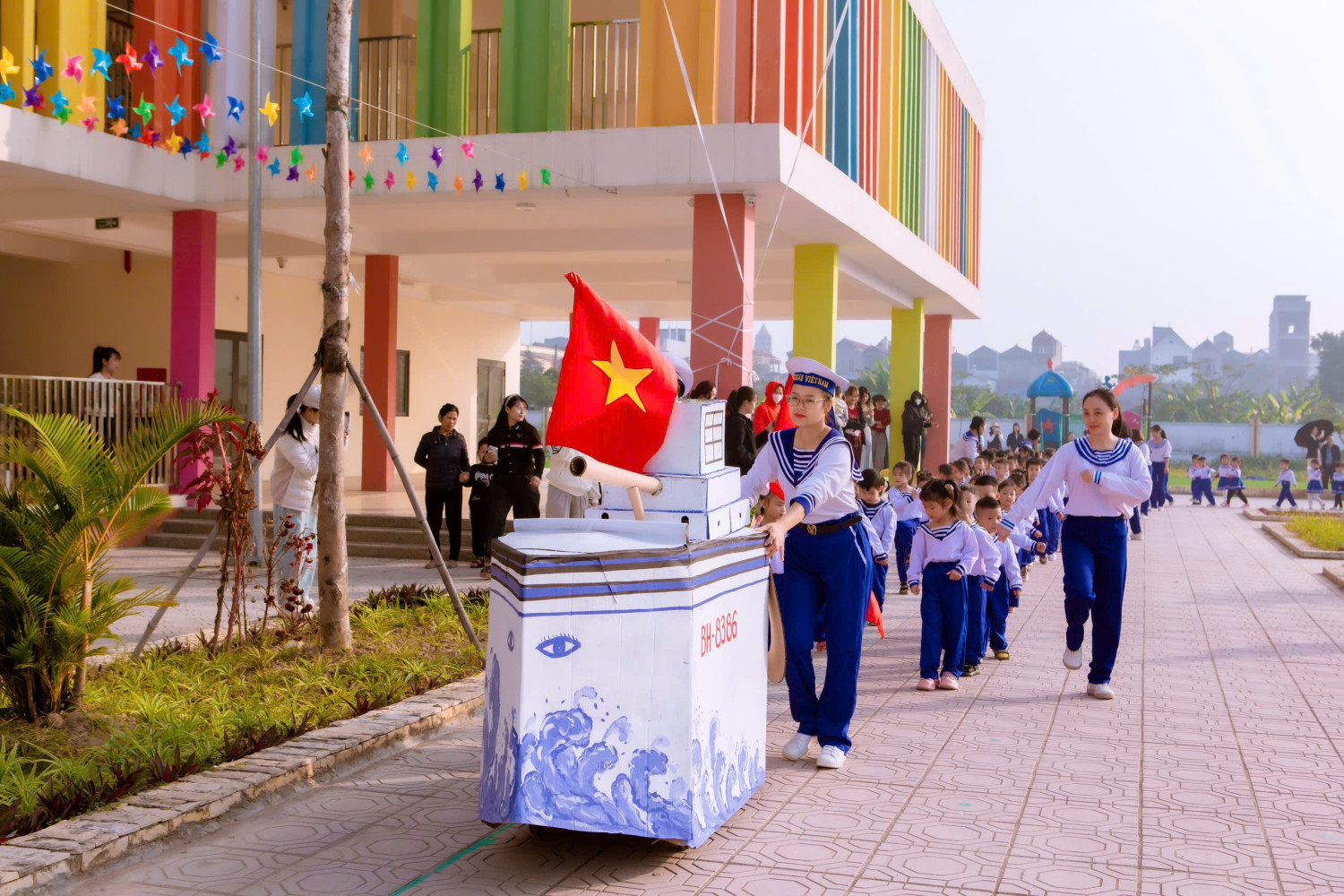 Khối Hải quân- 4 tuổi