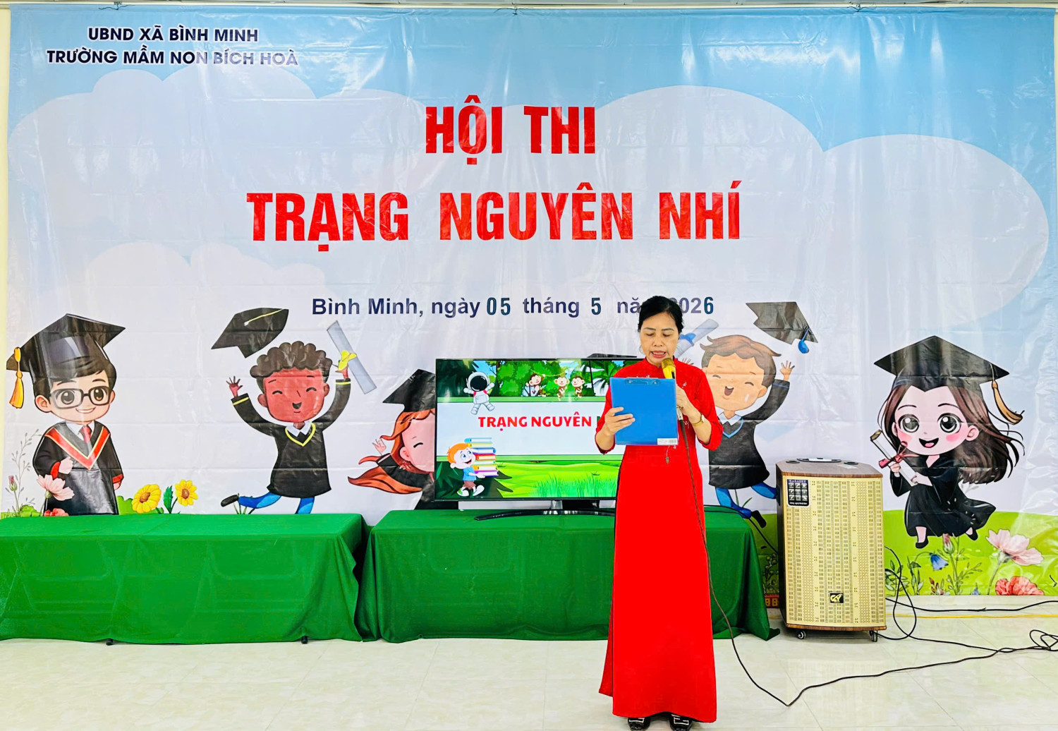 Cô giáo: Phạm Hồng Liên- PHT khai mạc hội thi